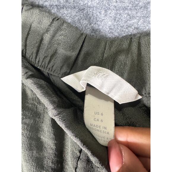 H&M Pants Women 6 Green Pull On Straight Relaxed‎ Stretch Vacation Summer Resort - Picture 2 of 8